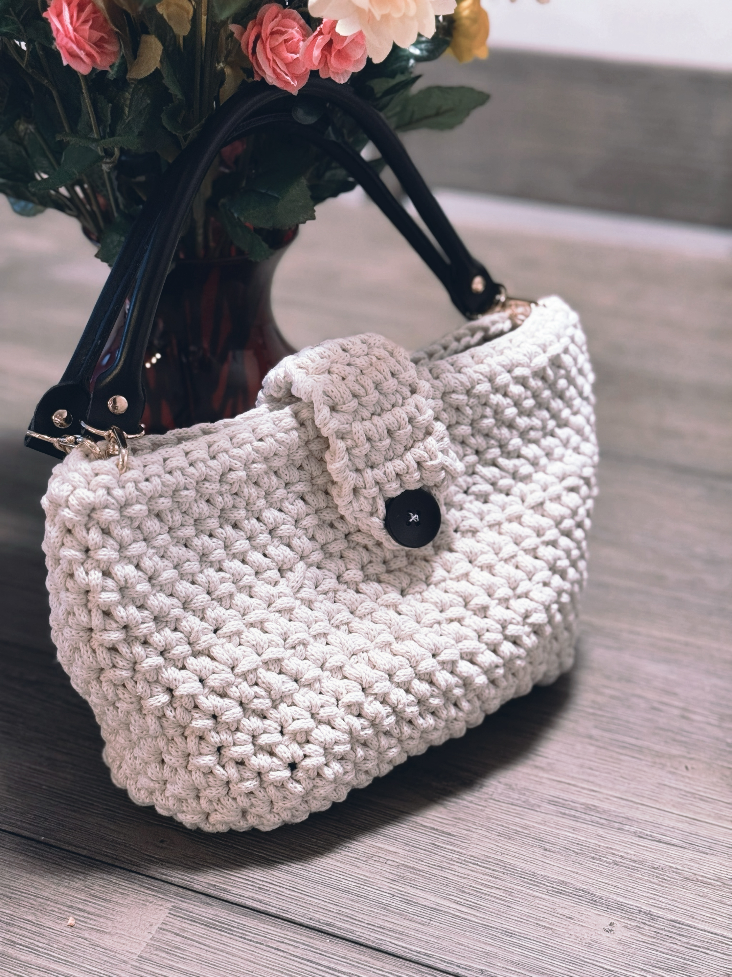 Handmade crochet shoulder bag - Natural